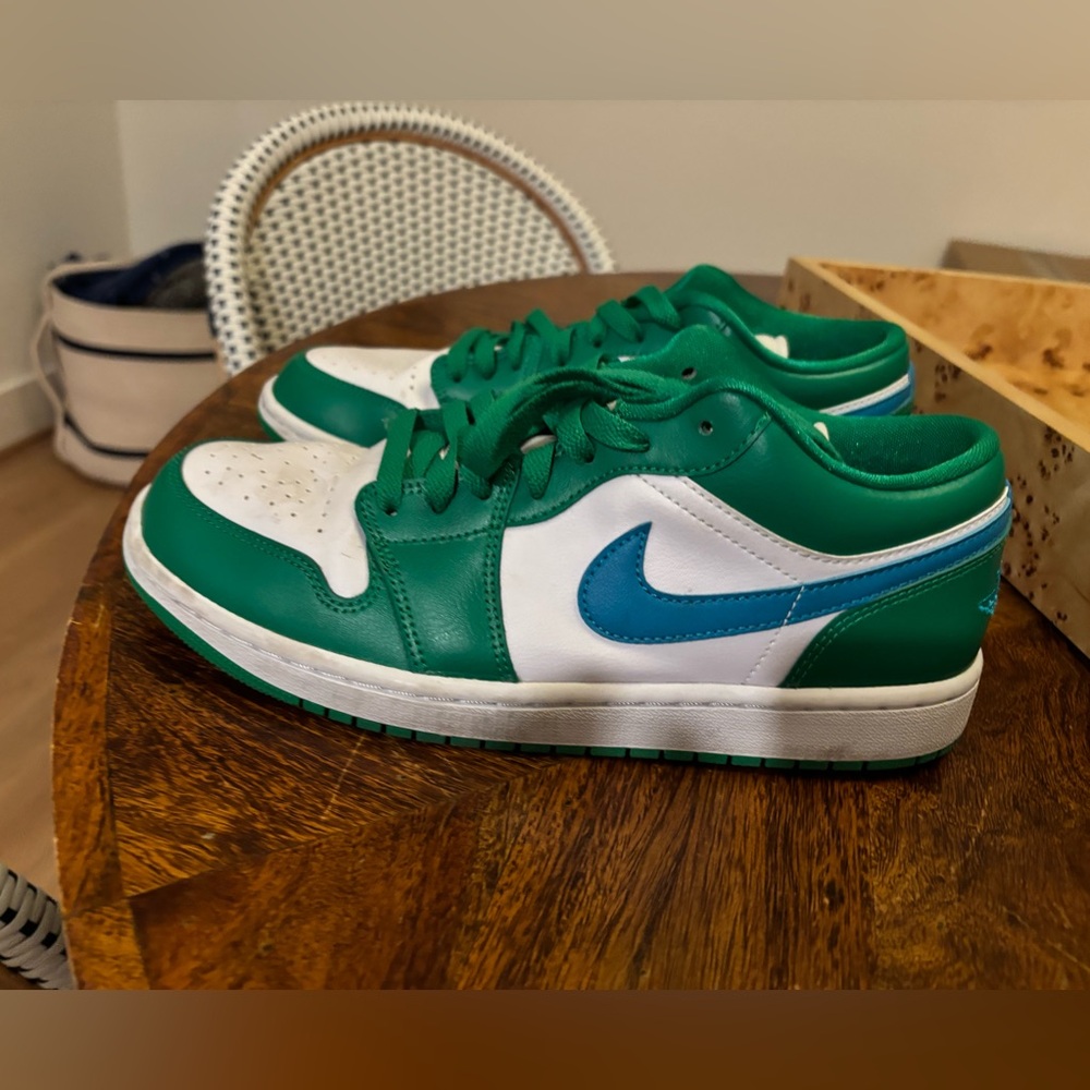 Air Jordan 1 Low  Lucky Green/White/Aquatone
Size W 9.5 / M 8